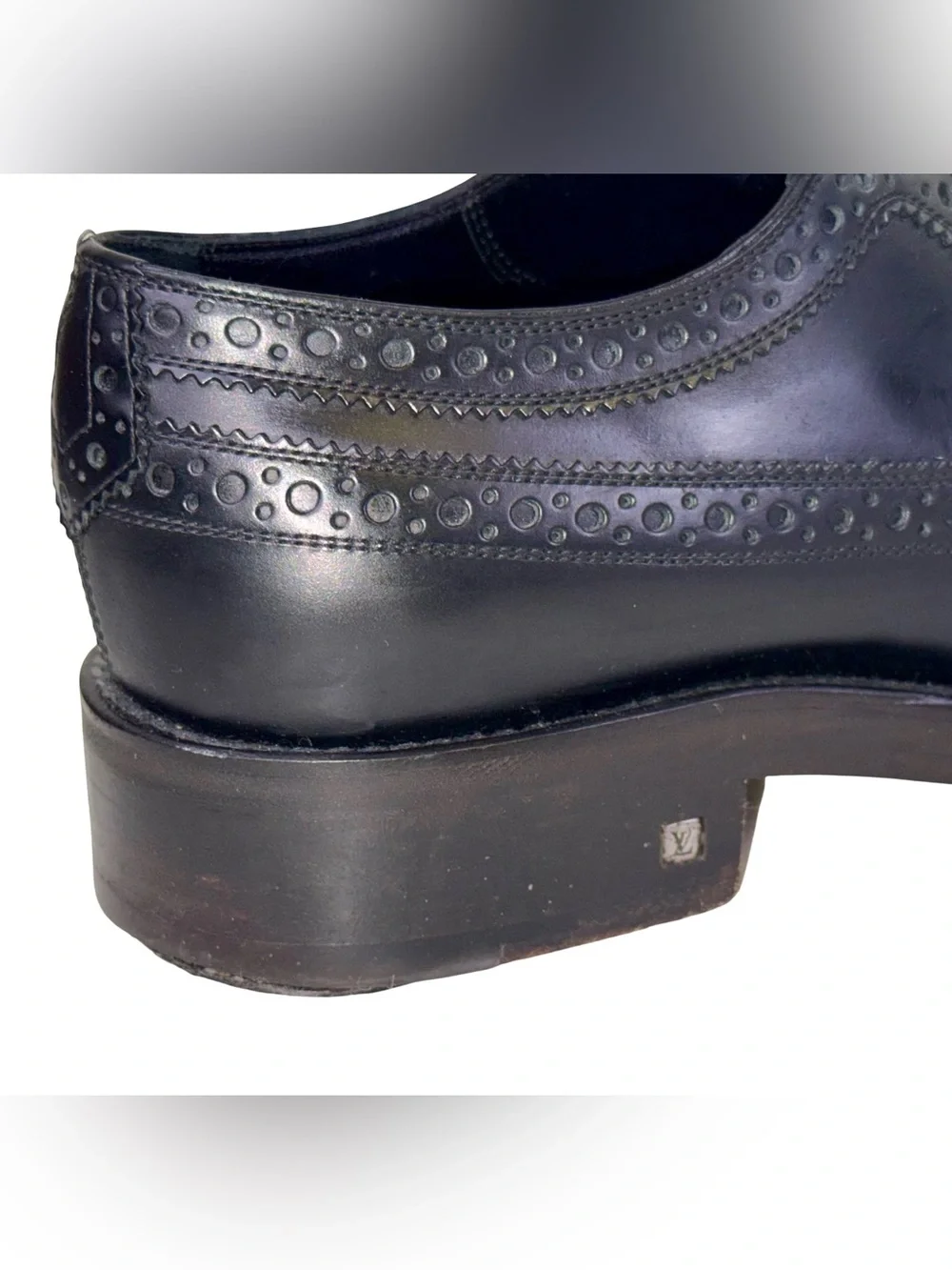 LOUIS VUITTON BLACK LEATHER BROGUES DERBY SHOES